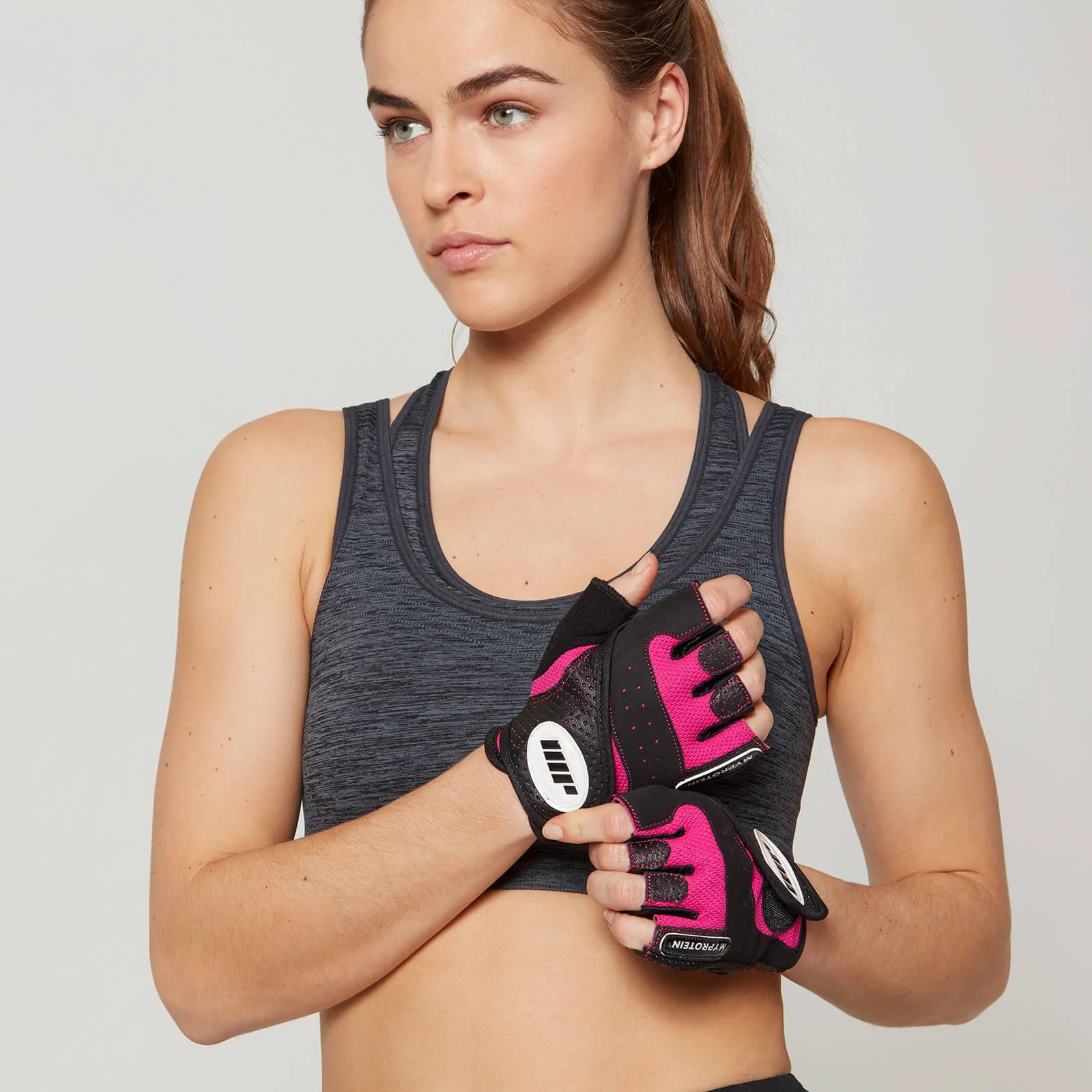 Myprotein Women's Training Gloves - S attēls 1