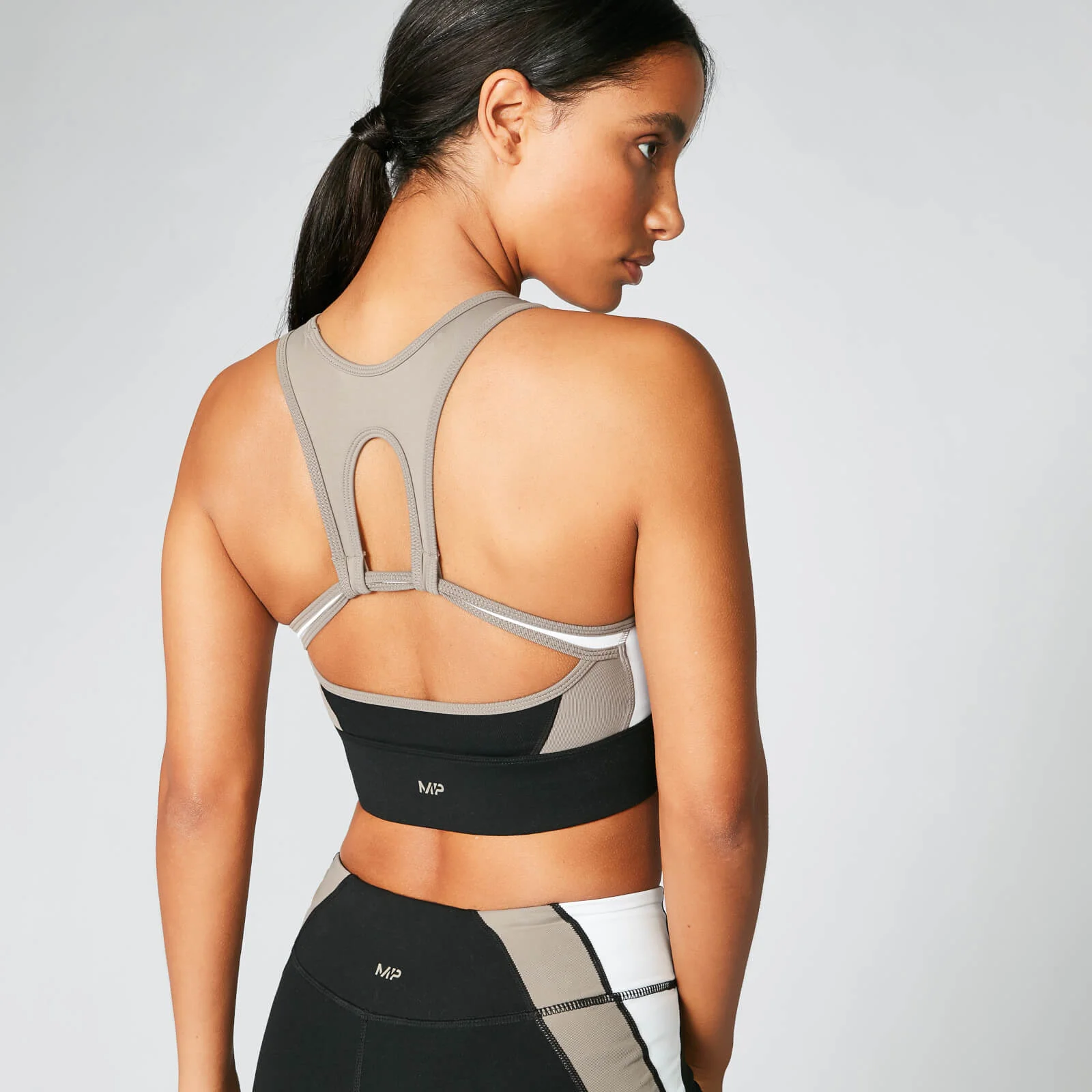 Myprotein Power Deluxe Sports Bra - Black - XS attēls 1