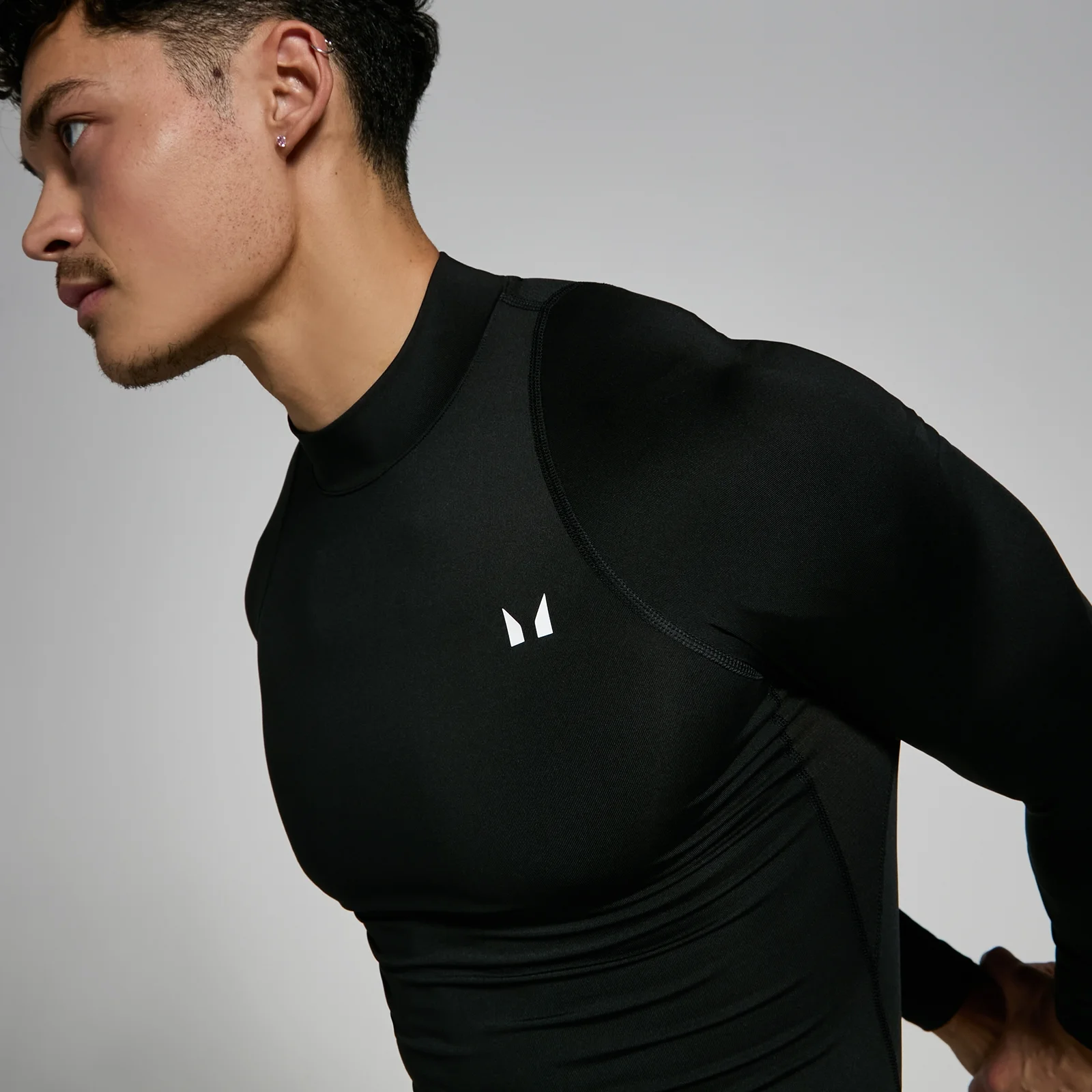MP vīriešu sporta krekls ar augstu apkakli un garām piedurknēm “Baselayer” — Melns - S attēls 4