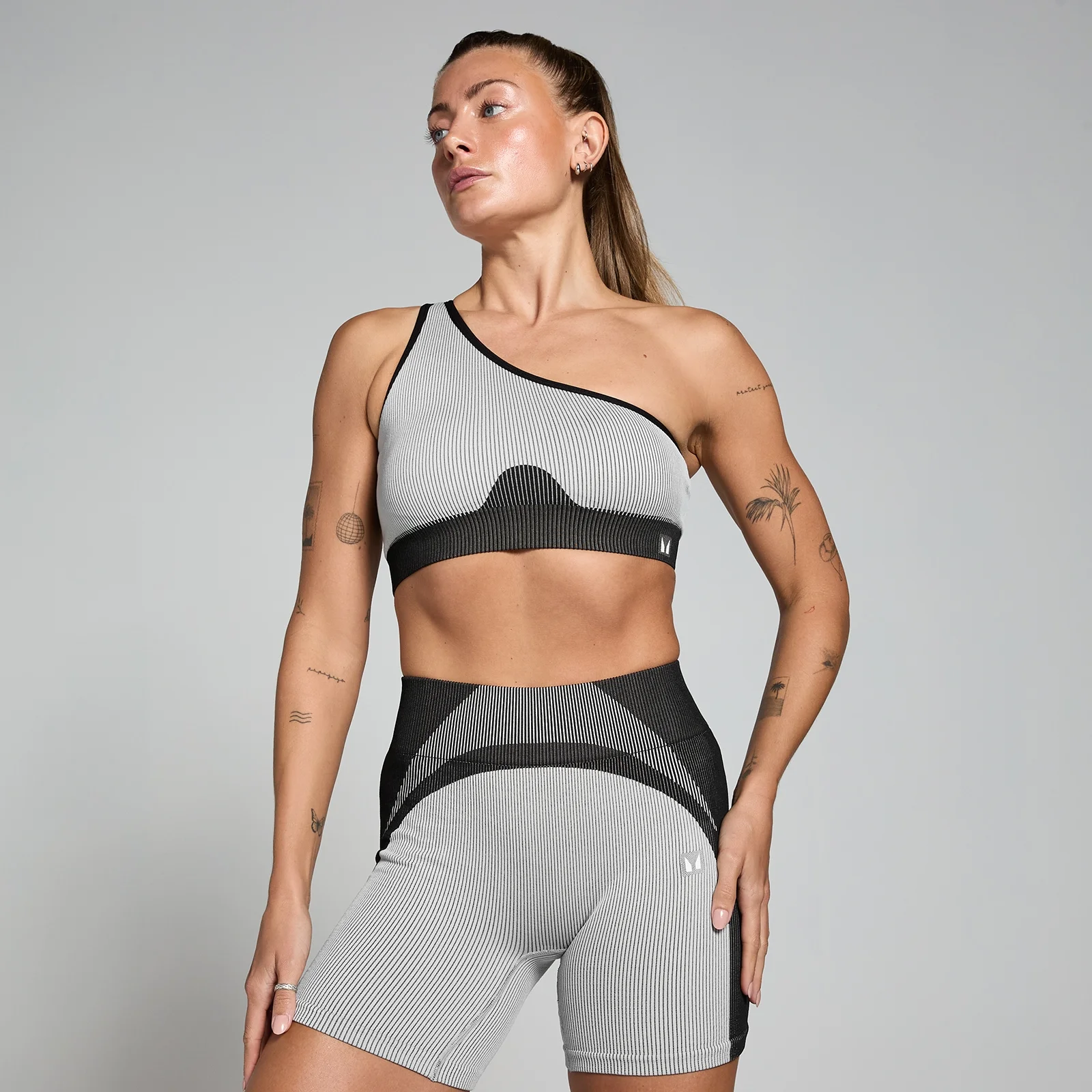 MP rievots sieviešu bezvīļu krūšturis “Contrast” — Melns/Pelēks - M attēls 1