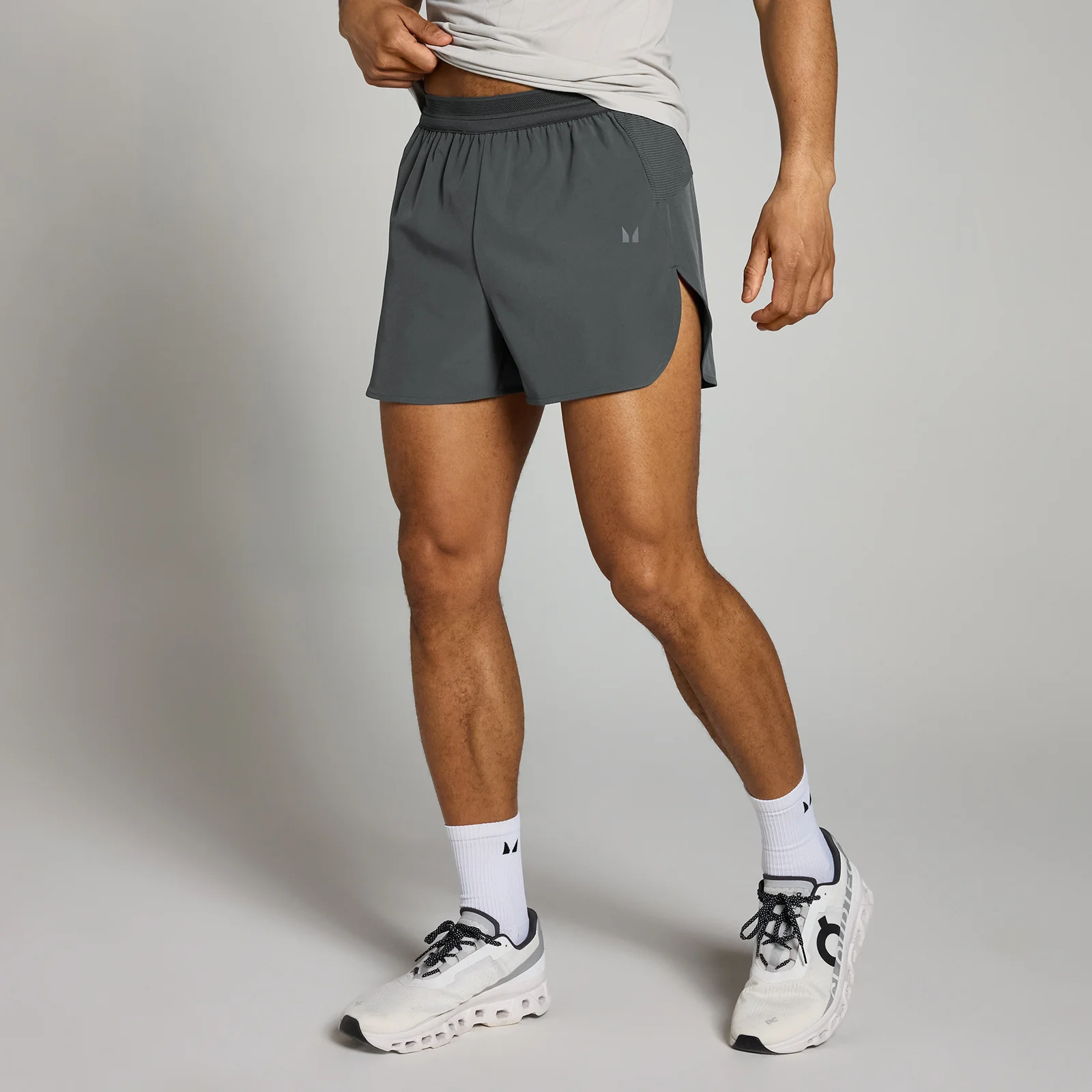 MP vīriešu šorti ar 3 collu garu staras iekšējo daļu “Velocity” – Tumši pelēki - XS attēls 1