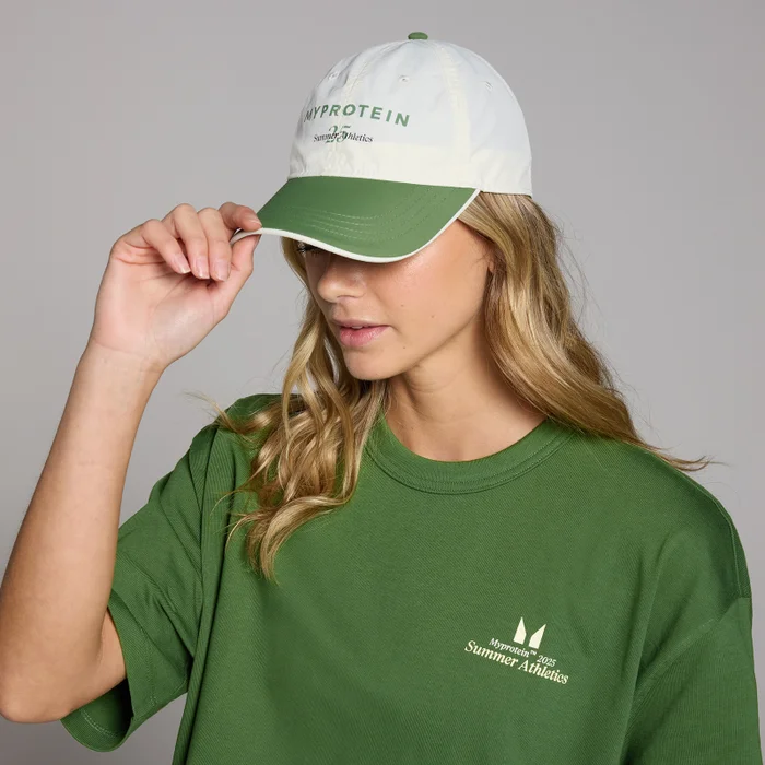 MP cepure ar apdruku “Graphic” – Retro balta